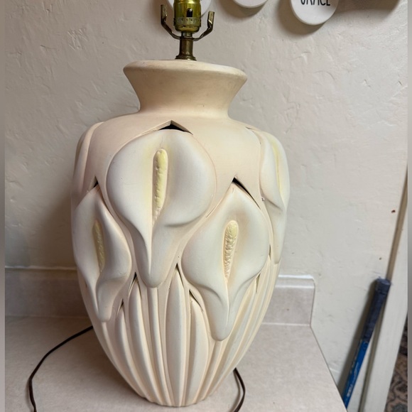 Paul Harris Design Other - Harris art deco calls Lilly 1988 table lamp large ceramic works